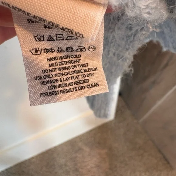 Free People Complex Distressed Light Grey Blue Cable Turtleneck Sweater Sz S - Picture 6 of 9